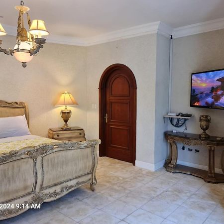 Sandpiper Beach Apartments Palm Beach Екстер'єр фото