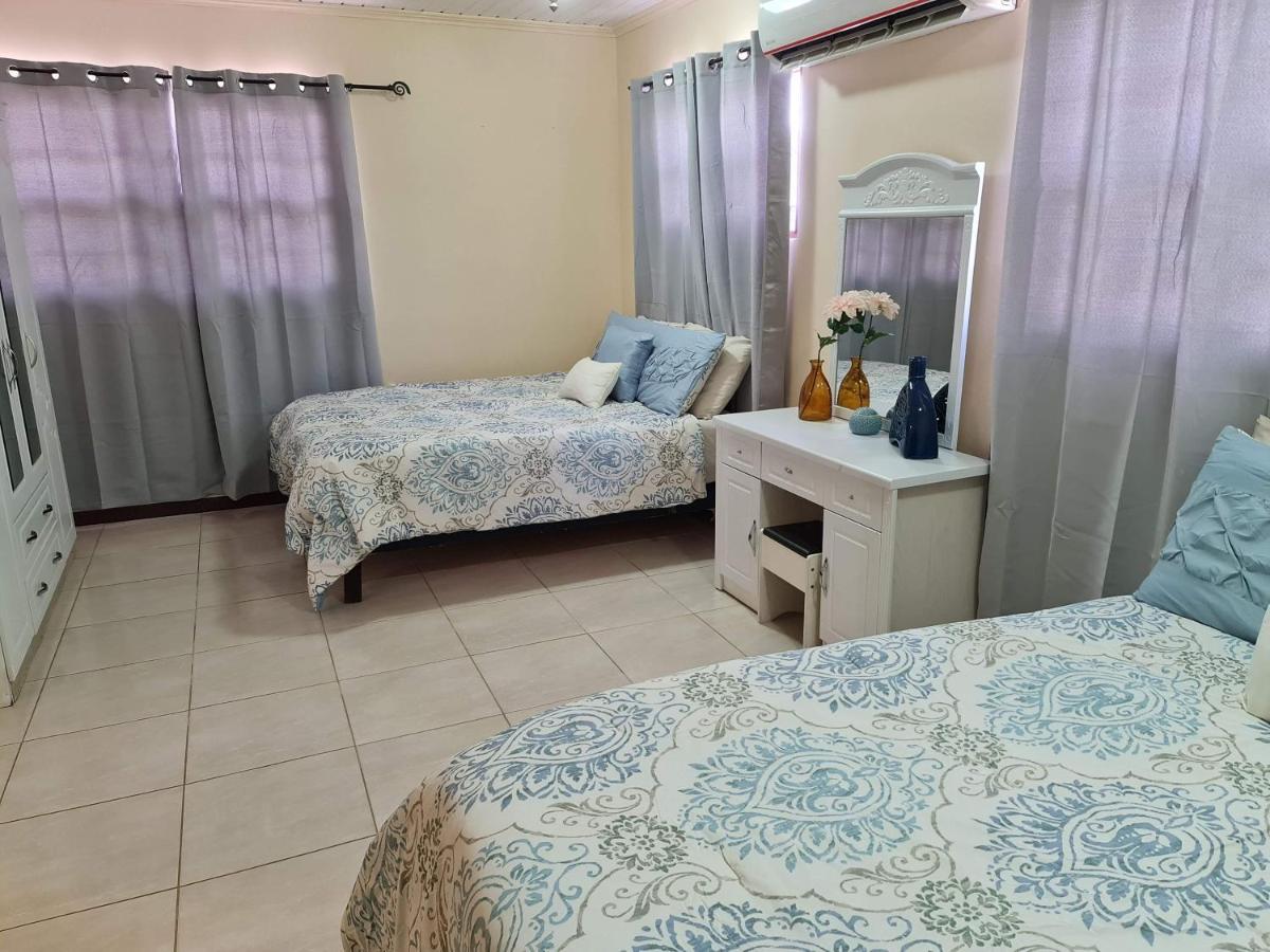 Sandpiper Beach Apartments Palm Beach Екстер'єр фото