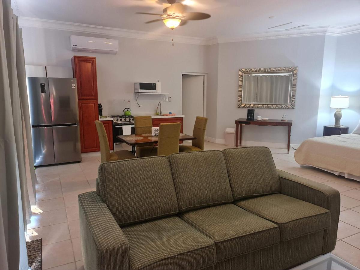 Sandpiper Beach Apartments Palm Beach Екстер'єр фото