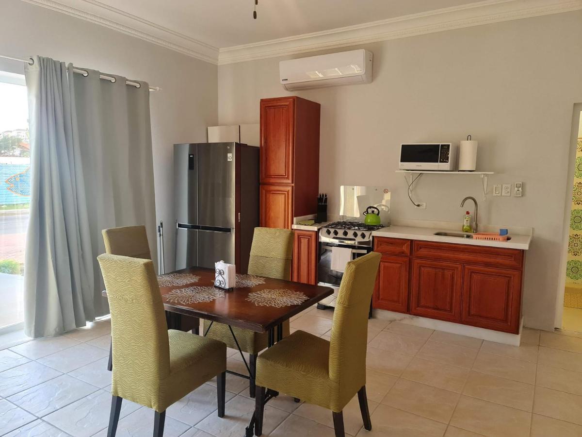 Sandpiper Beach Apartments Palm Beach Екстер'єр фото